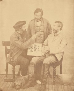 [Portret grupowy trzech mężczyzn, Indie]. autorstwa Unknown artist