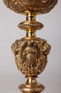 Kowalstwo. Kielich. Dar kanonika A. Le Vaillanta de la Bassarderie, dziekana kapituły katedralnej 1726-1758. XVIII wiek. Szczegół. autorstwa Unknown artist