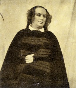 Pani Victor Hugo, wciąż ubrana na czarno od śmierci córki Leopoldine autorstwa Unknown artist