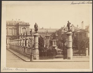 [Plac Petit Sablon, Bruksela]. autorstwa Unknown artist