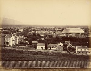[Widok na Salt Lake Tabernacle i miasto]. autorstwa Unknown artist