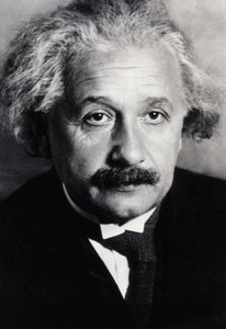 Albert Einstein (zdjęcie czarno-białe) autorstwa Unknown photographer
