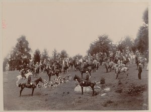 Brytyjscy i indyjscy jeźdźcy na spotkaniu Ootacamund Hunt autorstwa Unknown photographer