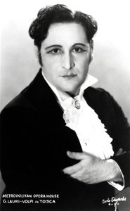 Giacomo Lauri-Volpi w "Tosce" - w Metropolitan Opera House w Nowym Jorku autorstwa Unknown photographer