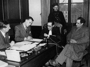 Marcel Petiot ze swoim prawnikiem Rene Floriot, sprawa Petiot, ok. 1946 r. (zdjęcie czarno-białe) autorstwa Unknown photographer