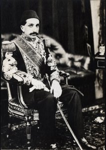Portret Abdulhamida II (1842-1918), sułtana Imperium Osmańskiego (zdjęcie czarno-białe) autorstwa Unknown photographer