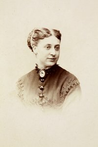 Portret panny Dunlop, ok. 1860 r. (zdjęcie czarno-białe) autorstwa Unknown photographer