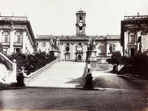 Widok na Campidoglio z Palazzo Senatorio, Rzym autorstwa Unknown photographer