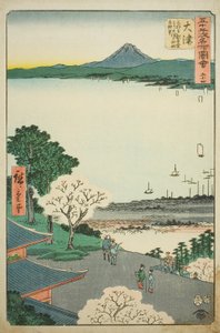 Otsu: Odległy widok na Otsu i jezioro z Kannon Hall w Świątyni Mii (Otsu, Miidera Kannondo Yori Otsu No Machi Kosui Chobo), nr. 54 z serii „Słynne zabytki pięćdziesięciu trzech stacji (Gojusan Tsugi Meisho Zue),” znanej również jako Vertical To autorstwa Utagawa Hiroshige