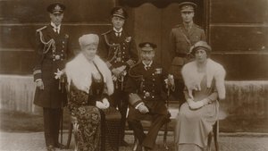 „W.R.H. Książę Yorku JKM Książę Walii, J.H.R.H. Książę Henryk, H.M. Królowa, H.M. The