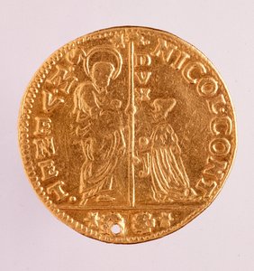 Złota moneta (zecchino lub cekin) z Republiki Weneckiej: panowanie doży Nicolo Contarini (1630-1631). Średnica 3,4 cm Rzym, narodowe muzeum terminu
