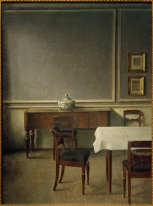 Wnętrze z porcelanową terriną
