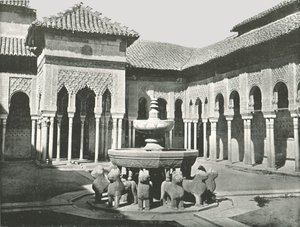 Court of the Lions, Alhambra, Granada, Hiszpania, 1895. autorstwa W and S Ltd