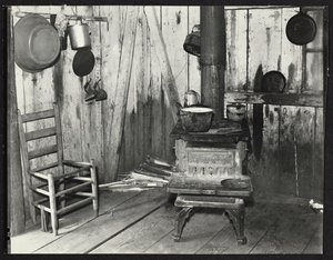 Kuchnia dla rolników w Alabamie w pobliżu Moundville autorstwa Walker Evans