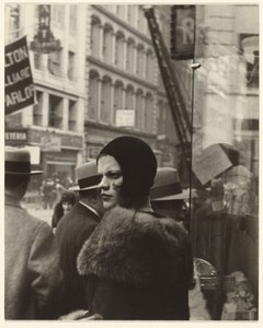 Dziewczyna na Fulton Street, Nowy Jork