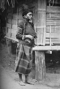 Kobieta Kaczin, 1902 autorstwa Watts and Skeen