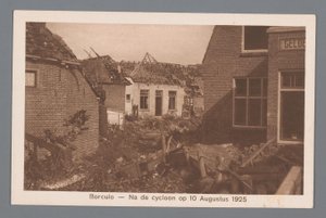 Borculo – Po cyklonie 10 sierpnia 1925 r. autorstwa Weenenk and Snel