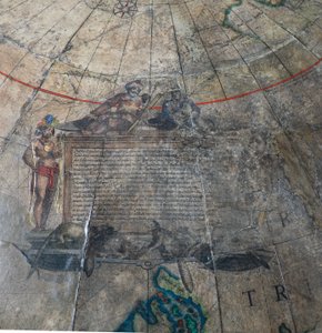 Duża para globusów bibliotecznych, ziemski 1645/48, niebieski po ok. 1630 autorstwa Willem Blaeu