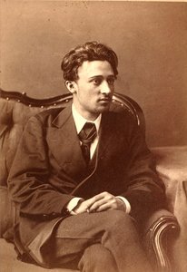 Portret autora Wsiewołoda Michajłowicza Garszyna (zdjęcie w sepii) autorstwa William Andreevich Carrick