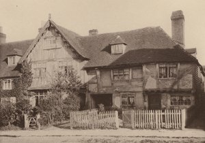 W Cranbrook, Kent (zdjęcie czarno-białe) autorstwa William Galsworthy Davie