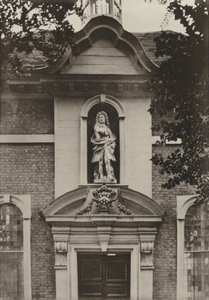 Drzwi, Berkeley Almshouses, Worcester (zdjęcie czarno-białe)