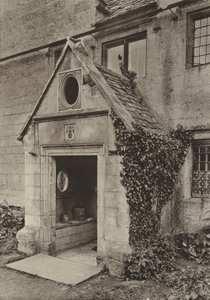 Doorway, Ganek w Cap Mill, Painswick, Gloucestershire (zdjęcie czarno-białe) autorstwa William Galsworthy Davie