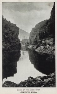Kaniony Kolorado: Kanon Wielkiej Rzeki, w pobliżu Glenwood Springs, pokazuje lustro (zdjęcie czarno-białe) autorstwa William Henry Jackson