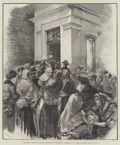 Drzwi wejściowe w One Ash, Rochdale, pracownicy tłoczący się, by zobaczyć pana Brighta w jego trumnie