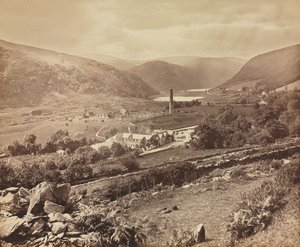 Dolina Glendalough, hrabstwo Wicklow, Irlandia autorstwa William Russell Sedgfield