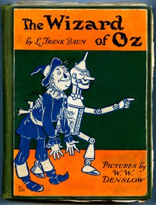 Wspaniały Czarnoksiężnik z Krainy Oz – Czarnoksiężnik z Krainy Oz: okładka starego wydania (z lat 1905-1920) ilustrowanego przez Denslowa, Williama Wallace
