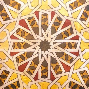 Geometryczny wzór w stylu arabskim. Klasztor La Rabida., 2020 (zdjęcie) autorstwa . .