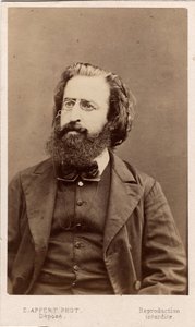 Komuna Paryska (1871): portret Theophile Ferre (1846-1871) członka Komuny. Fotografia Appert. Wym. 10,5X6,3 cm autorstwa Frederick (attr. to) Barnard