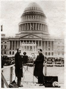 Transmisja radiowa w USA autorstwa . .