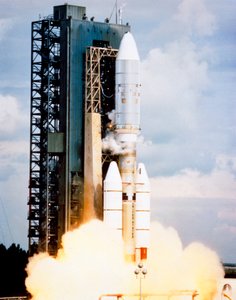 Statek kosmiczny, USA, Voyager Wystrzelenie sondy kosmicznej Voyager 1, 5 września autorstwa Frederick (attr. to) Barnard