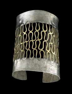 Opaska na ramię, 200 BC-400 AD (młotkowane srebro i filigranowe złoto) autorstwa culture Vicús