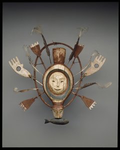 Maska z pieczęcią lub duchem wydry morskiej, koniec XIX wieku (drewno, farba, przewód jelitowy i pióra) autorstwa culture Yupik