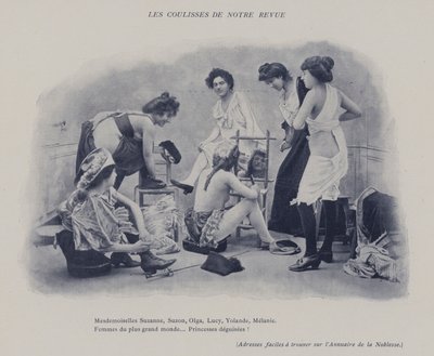 Za kulisami naszej rewii (zdjęcie czarno-białe) autorstwa (after) French Photographer