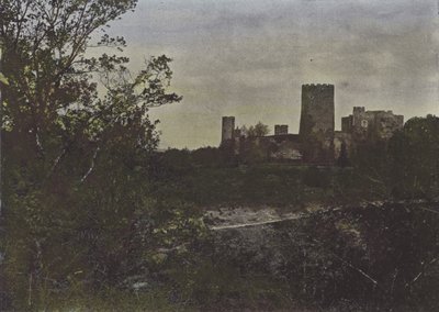 Chateaubrun (kolorowe zdjęcie) autorstwa (after) French Photographer