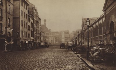 Rue de la Tonnellerie, w Les Halles (zdjęcie czarno-białe) autorstwa (after) French Photographer