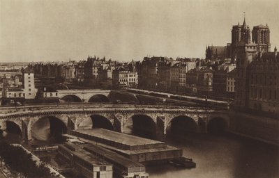 Nabrzeża Desaix i Napoleon, dziś Quai de la Corse (zdjęcie czarno-białe) autorstwa (after) French Photographer