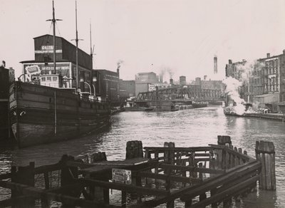Widok na most Rush St. Bridge i fabrykę mydła Kirksa, 1894 r. autorstwa A.C. Christensen