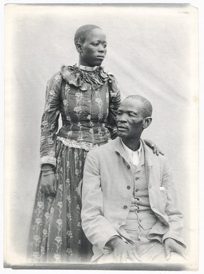 Khama i jego żona, ok. 1910 (odbitka platynowa) autorstwa A. E. Hargreave
