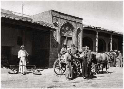 Uśmiechnięte twarze, Irak, 1925 autorstwa A. Kerim