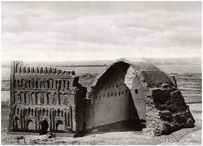 Taq-i Kisra z powietrza, Ctezyfon, Irak, 1925 autorstwa A. Kerim