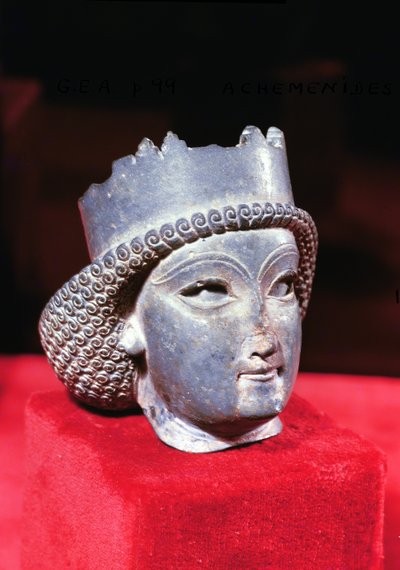 Głowa księcia, z Persepolis, V-IV w. p.n.e. lapis lazuli zob. też 226189 autorstwa Achaemenid