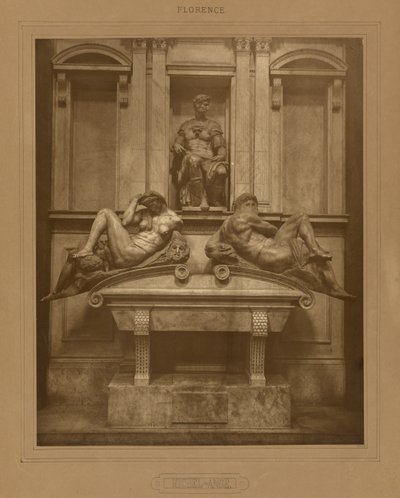 [Grobowiec Michała Anioła Medyceuszy, Florencja]. autorstwa Adolphe Braun