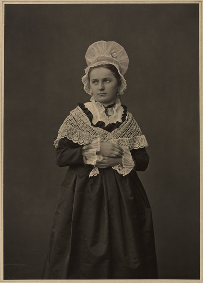 Kobieta w Lorraine Dress autorstwa Adolphe Braun