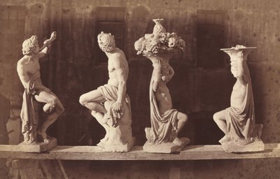 Cztery Posągi autorstwa Adolphe Terris
