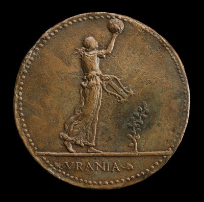 Urania idąca w prawo, trzymająca globus i lirę [rewers], 1488 lub później. autorstwa Adriano Fiorentino