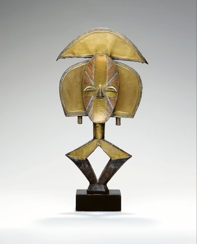 Yabulu nagu, ten krój to reliktowa figura autorstwa African School